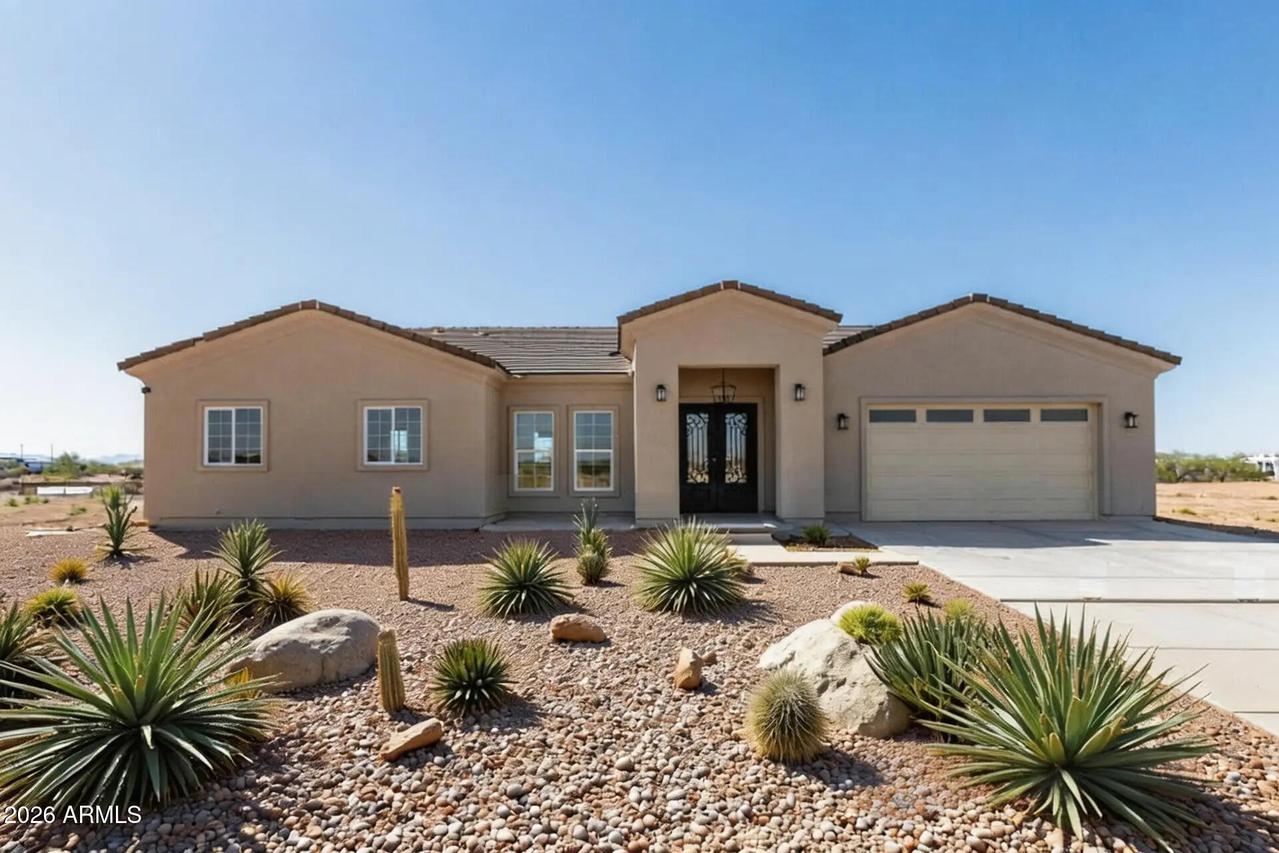 37277 W Hilton Ave., Tonopah, AZ 85354