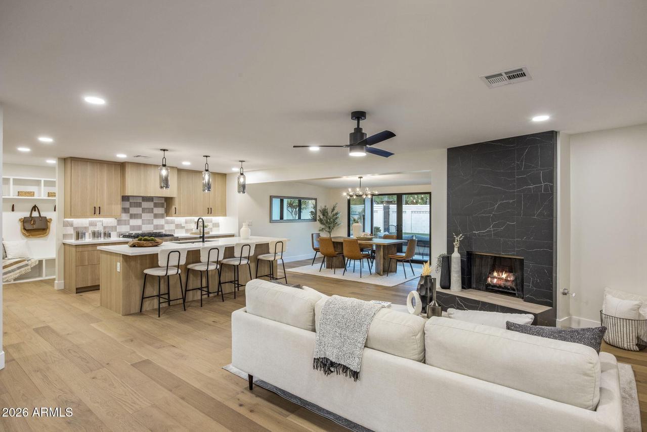 3023 N 49th St., Phoenix, AZ 85018