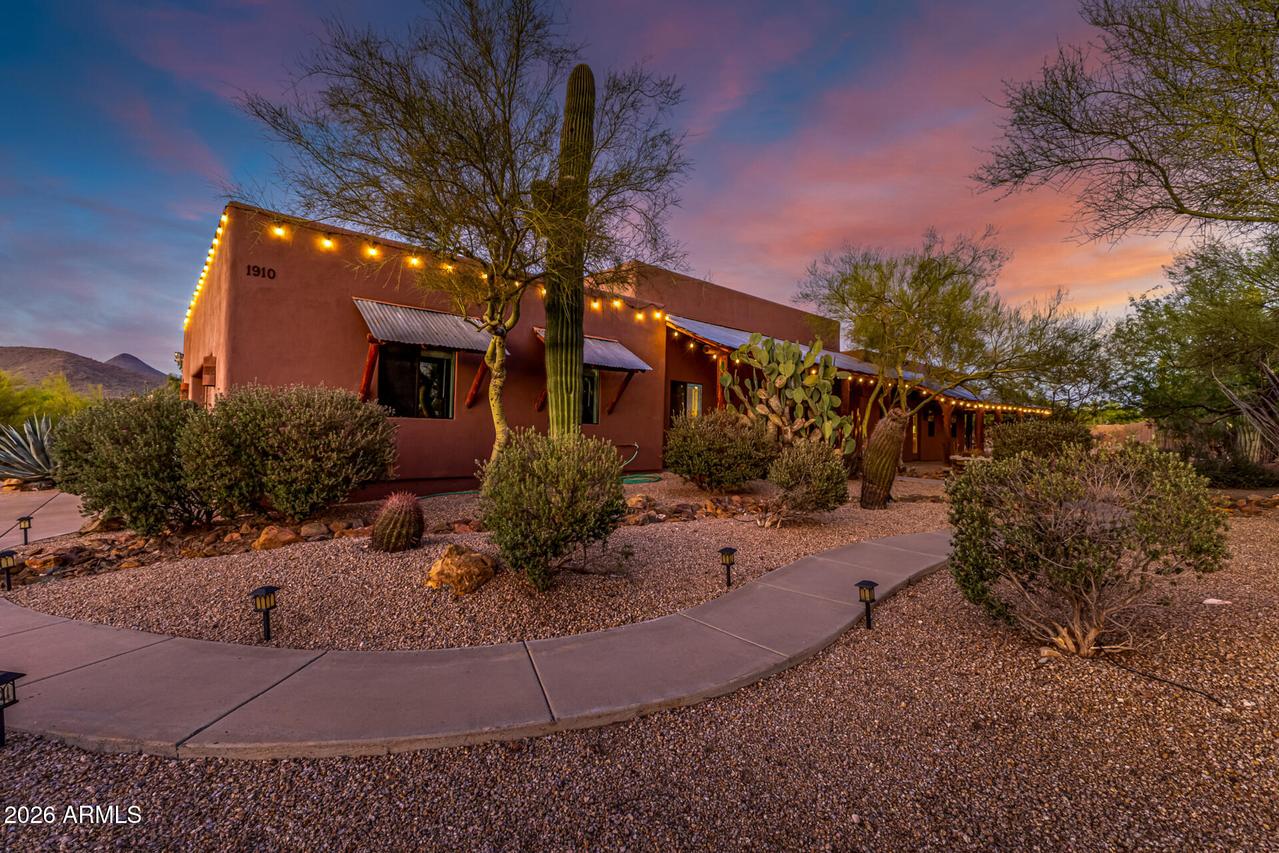 1910 E Joy Ranch Rd., Phoenix, AZ 85086