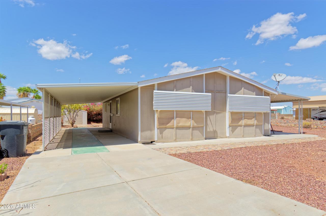 49566 Topaz Ave., Quartzsite, AZ 85346
