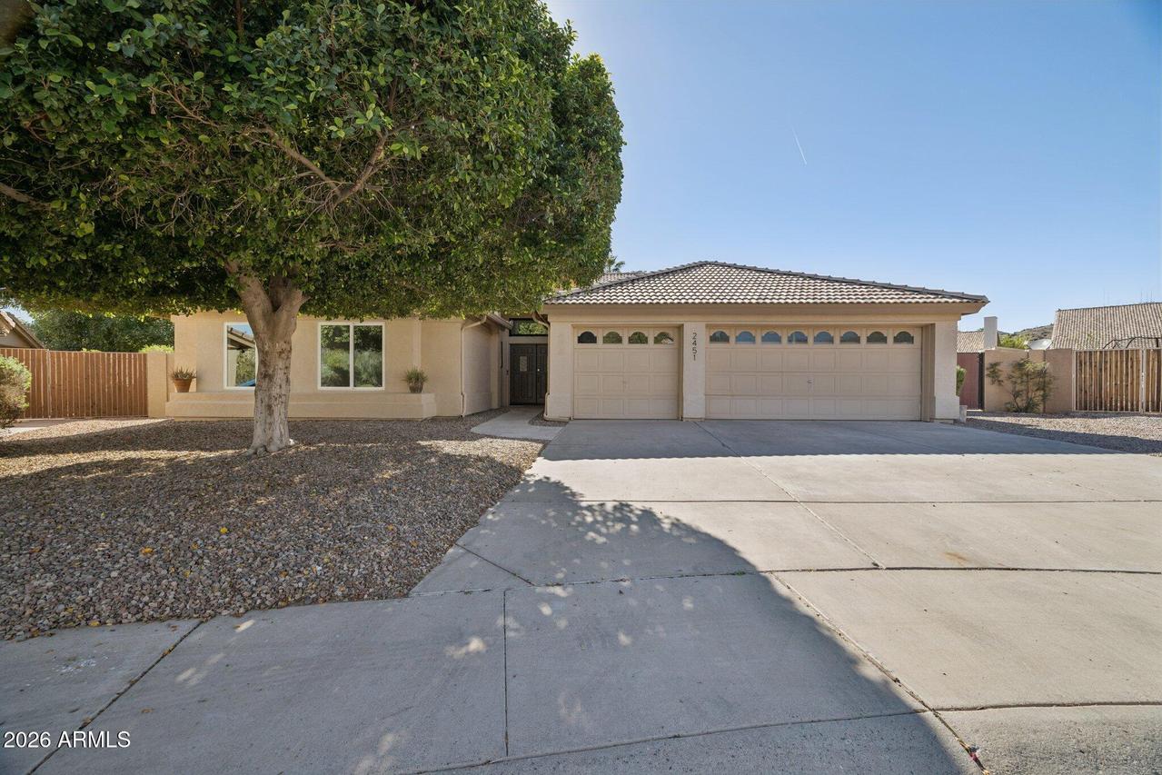 2451 E Dry Creek Rd., Phoenix, AZ 85048