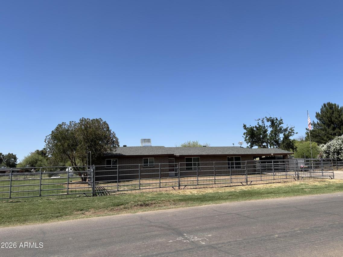 6508 W Fremont Rd., Laveen, AZ 85339