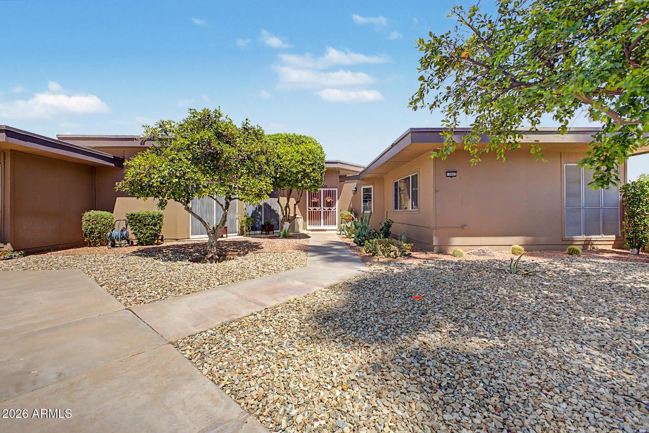 10802 W Thunderbird Blvd., Sun City, AZ 85351
