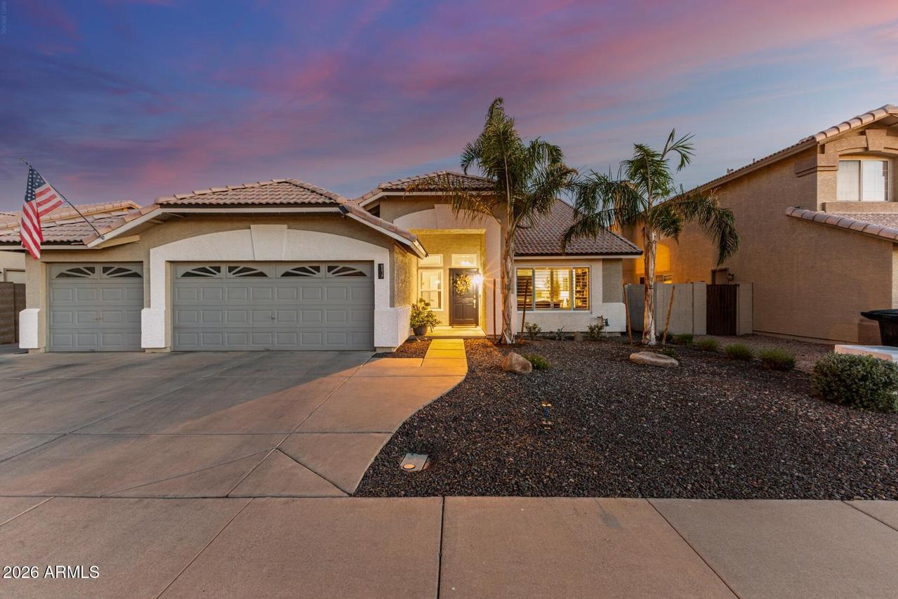 8517 W Joan De Arc Ave., Peoria, AZ 85381