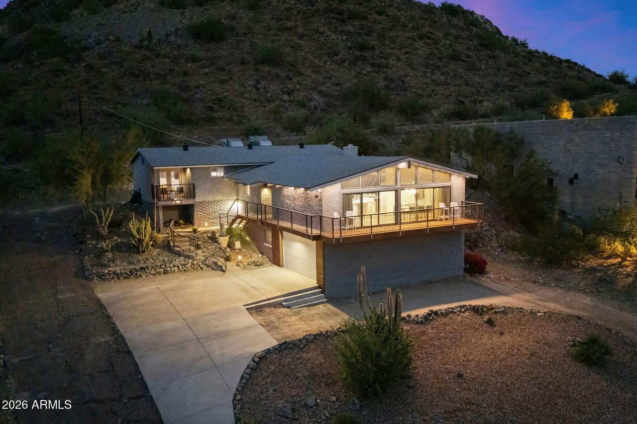 306 W Camino Vista, Phoenix, AZ 85021