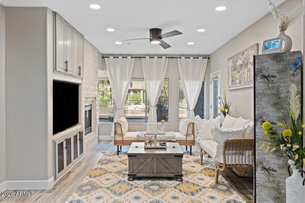 5350 E Deer Valley Dr. #1250, Phoenix, AZ 85054