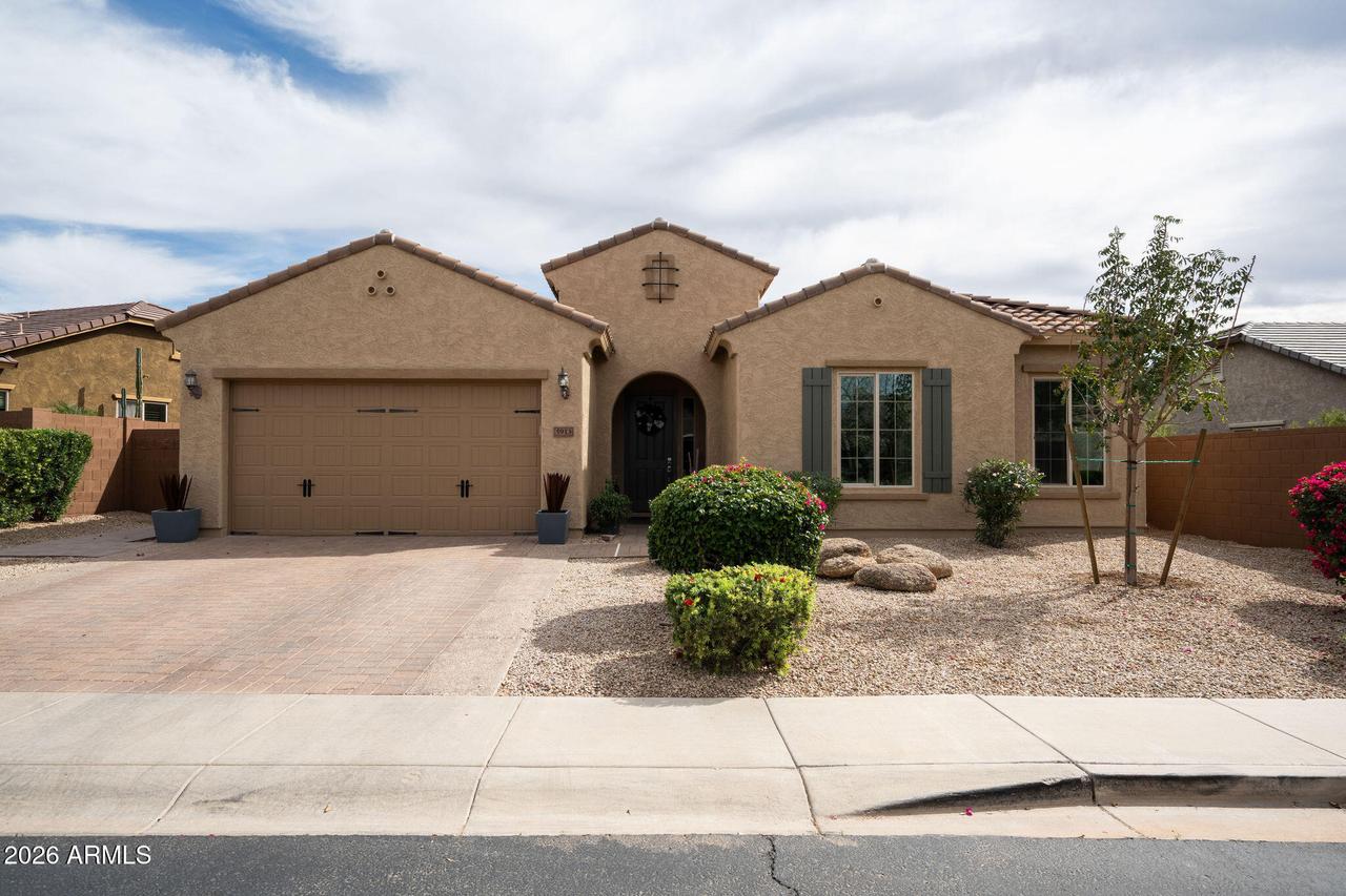 5913 E Bramble Berry Ln., Cave Creek, AZ 85331