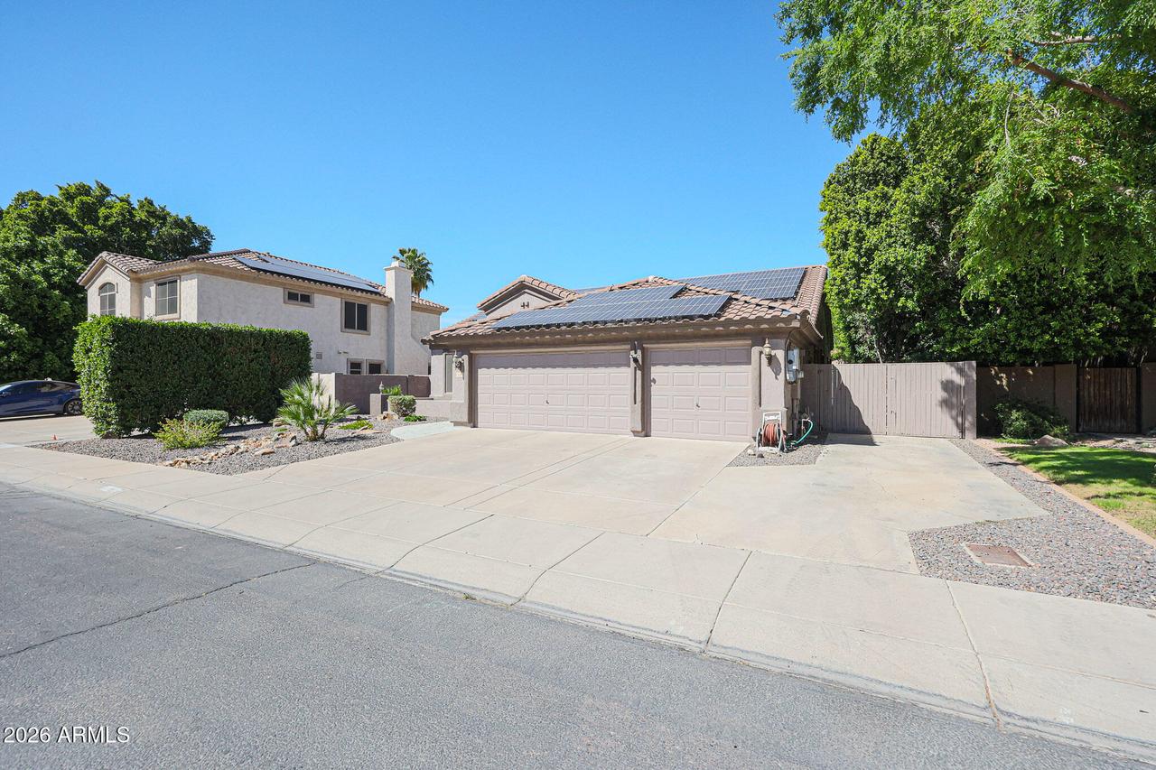 5974 W Kerry Ln., Glendale, AZ 85308