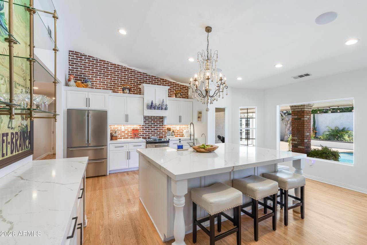 4833 N 38th St., Phoenix, AZ 85018