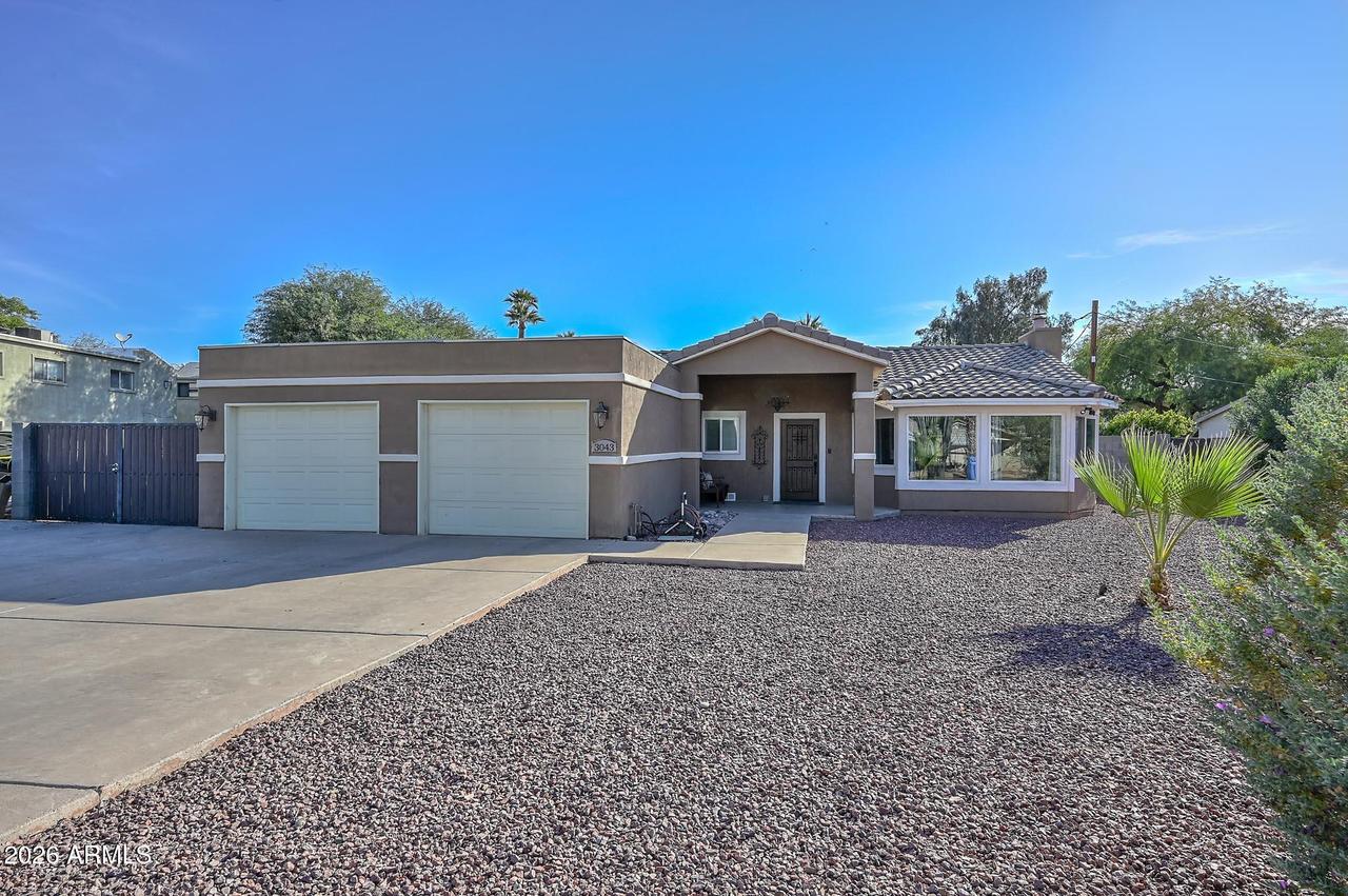 3043 N 34th St., Phoenix, AZ 85018