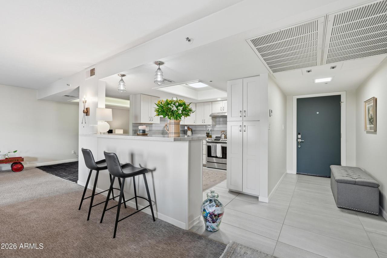 7840 E Camelback Rd. #211, Scottsdale, AZ 85251