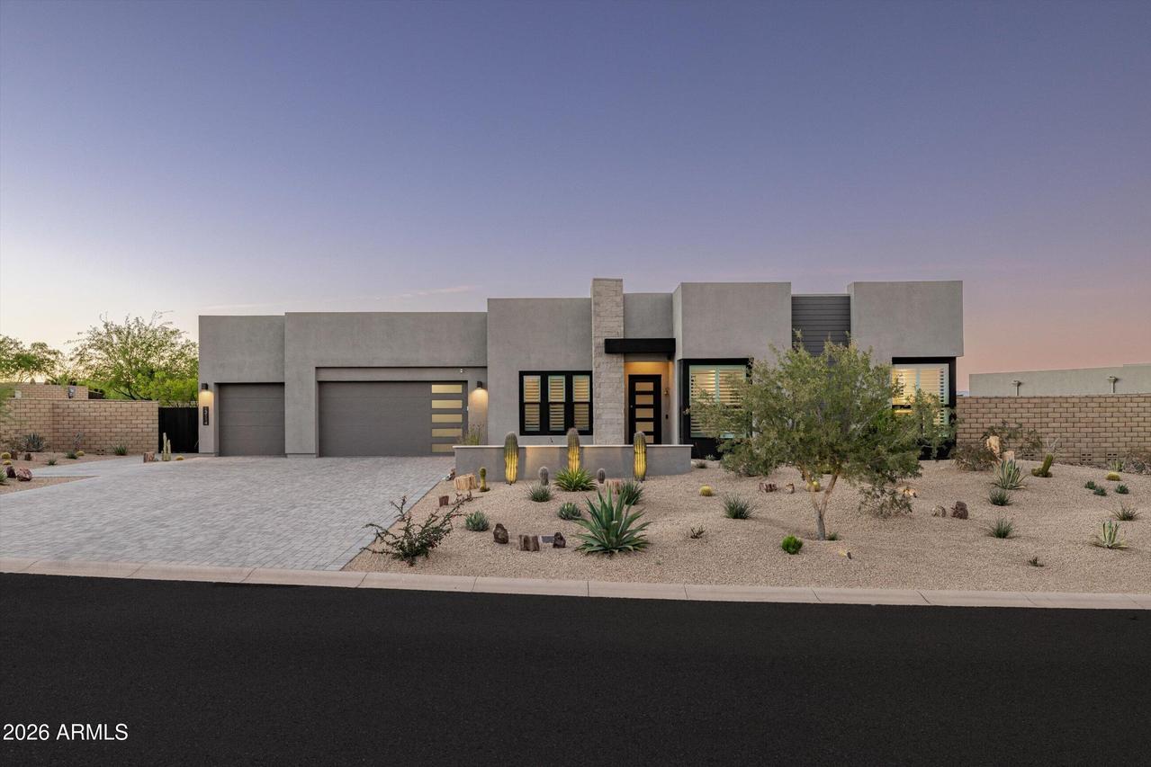 13114 E Juan Tabo Rd., Scottsdale, AZ 85255