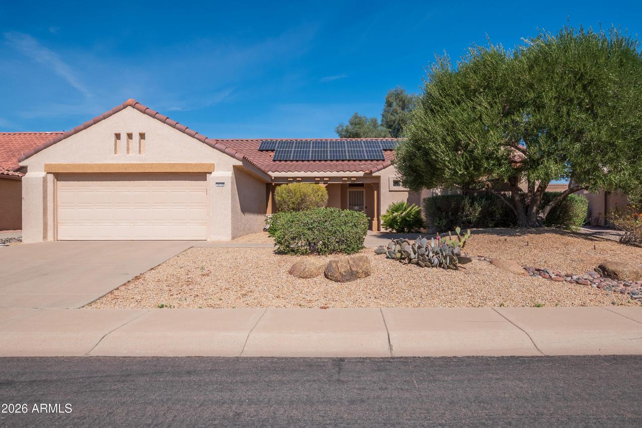 14716 W Tomahawk Way, Sun City West, AZ 85375