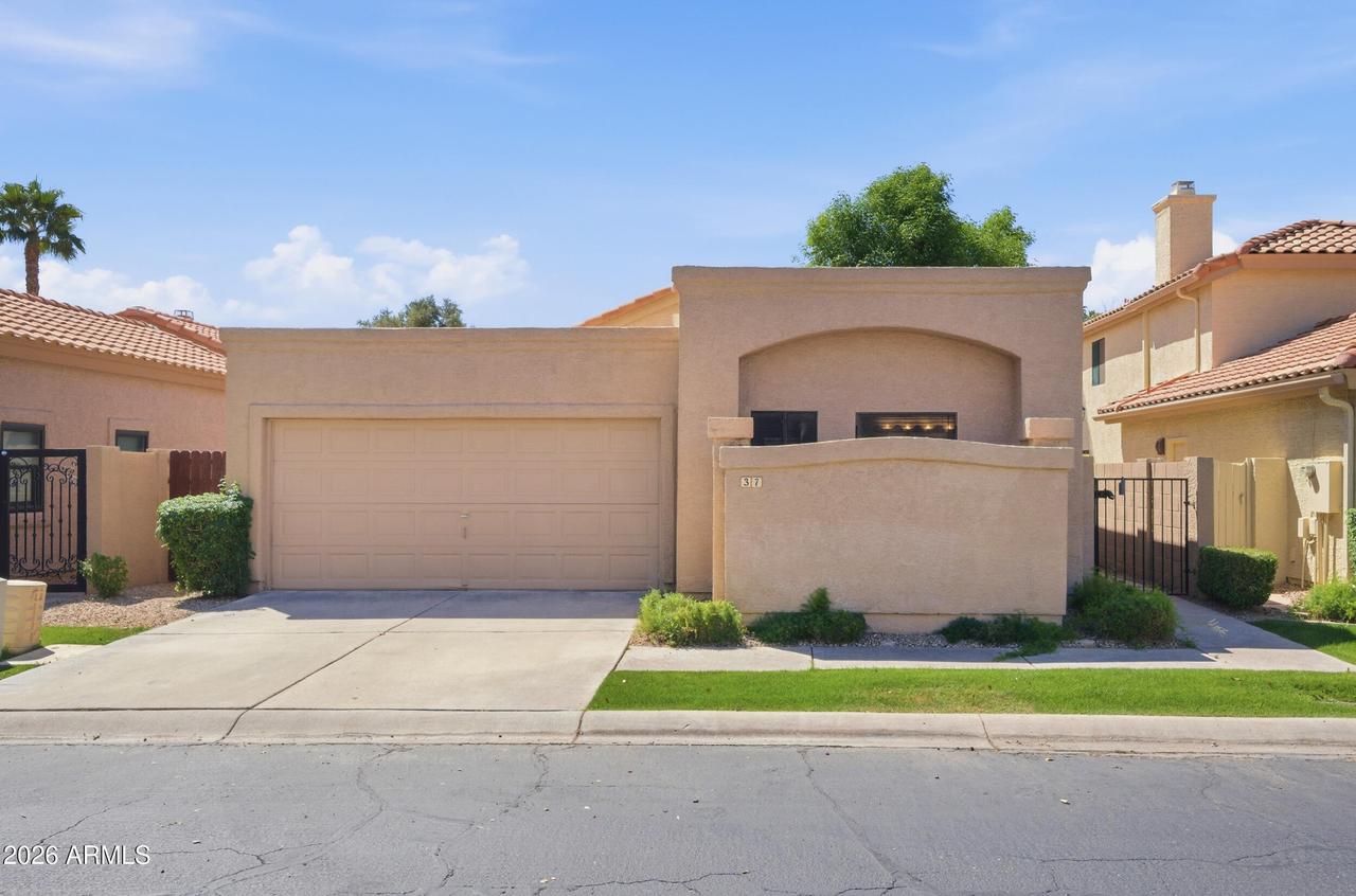 37 E Greentree Dr., Tempe, AZ 85284