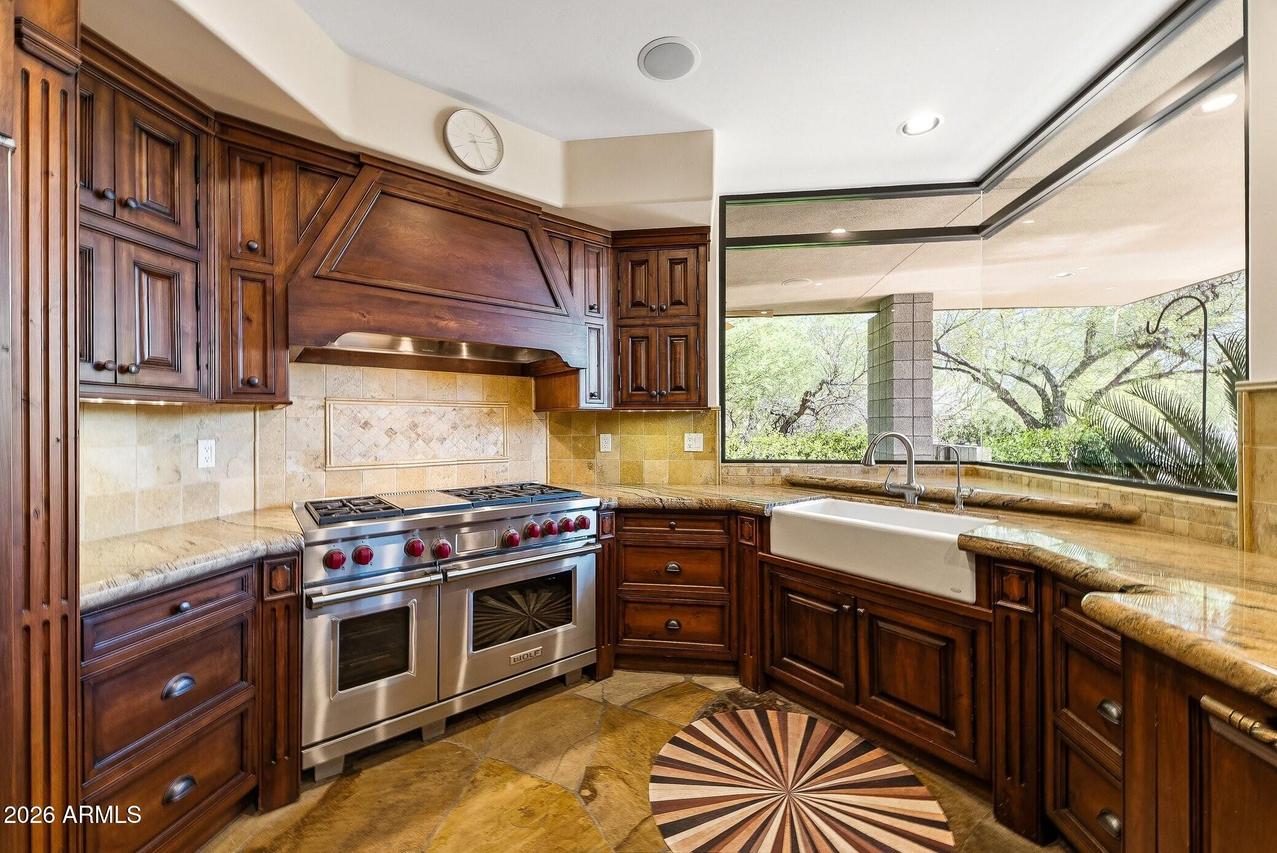 10675 E Fernwood Ln., Scottsdale, AZ 85262