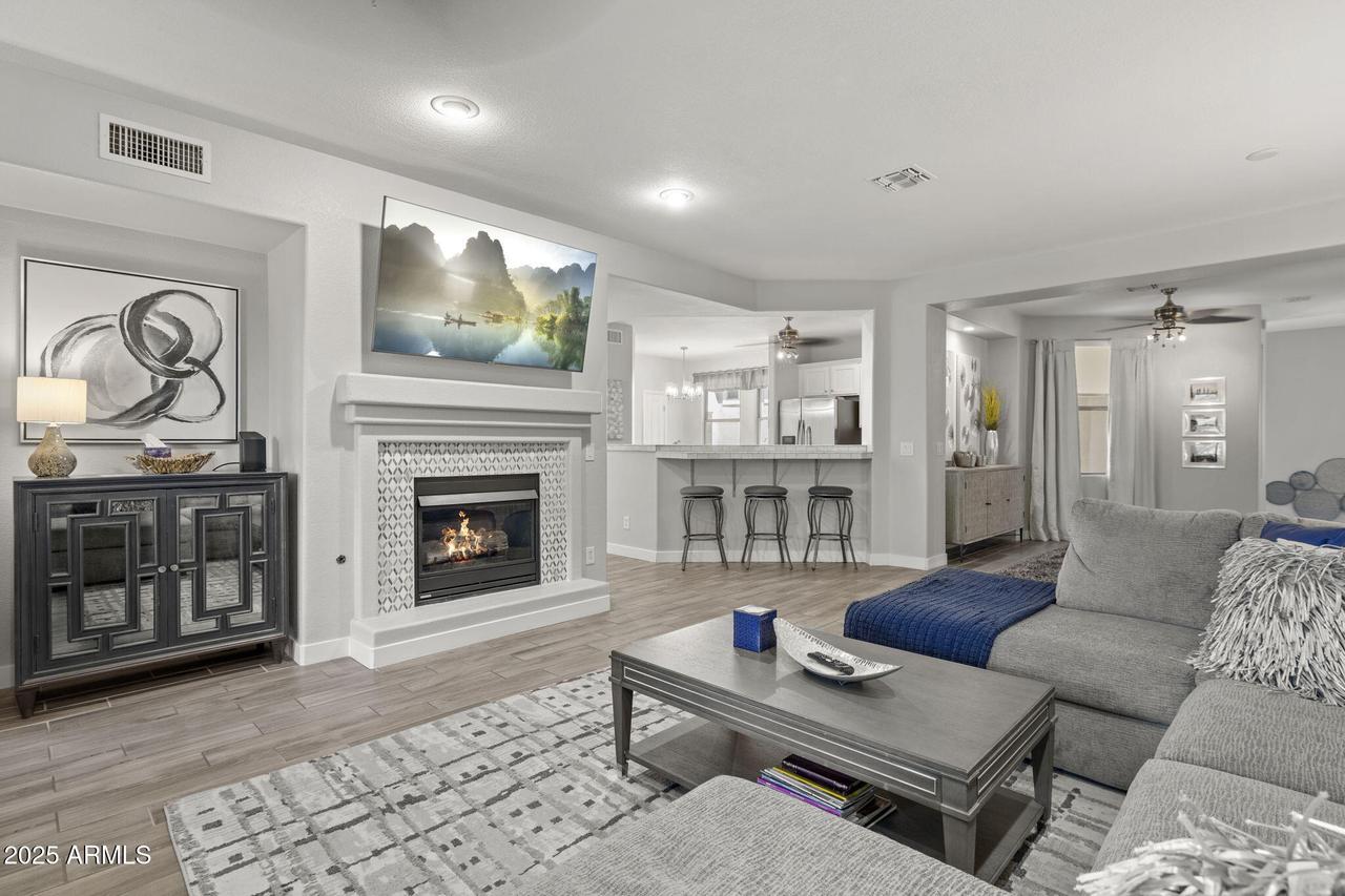 15221 N Clubgate Dr. #2028, Scottsdale, AZ 85254