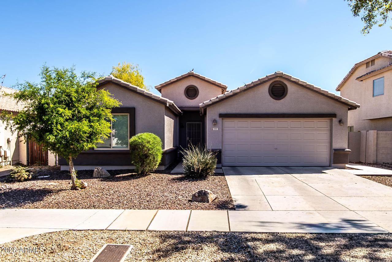 1717 E Beautiful Ln., Phoenix, AZ 85042