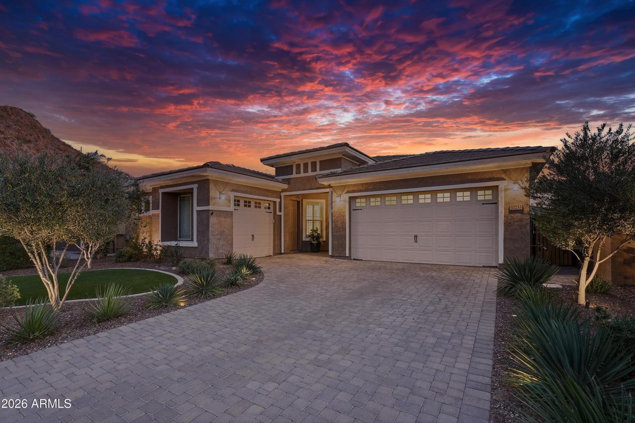 10233 W Bent Tree Dr., Peoria, AZ 85383
