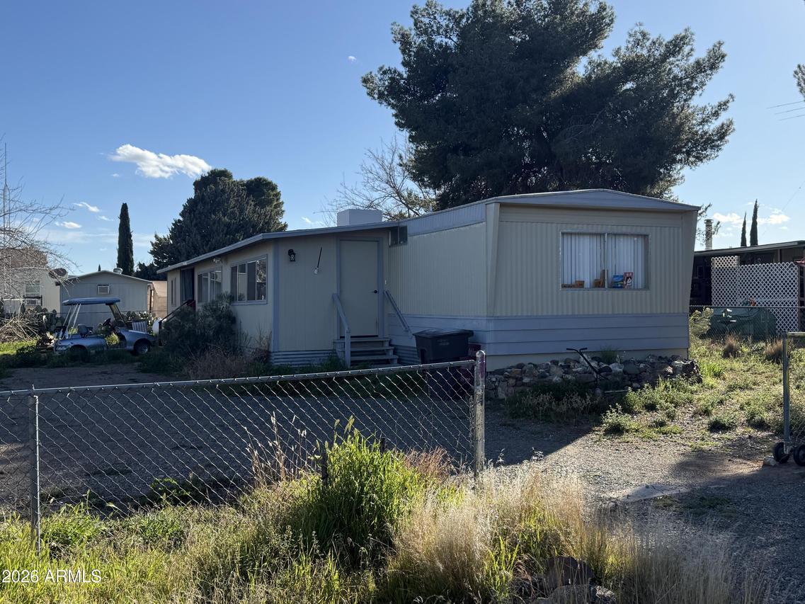 20581 E Prickly Pear Dr., Mayer, AZ 86333