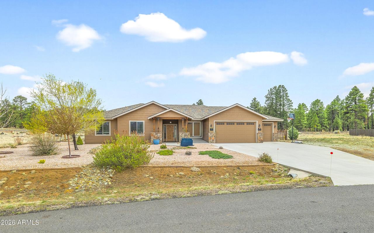 10418 Lundin Rd., Flagstaff, AZ 86004