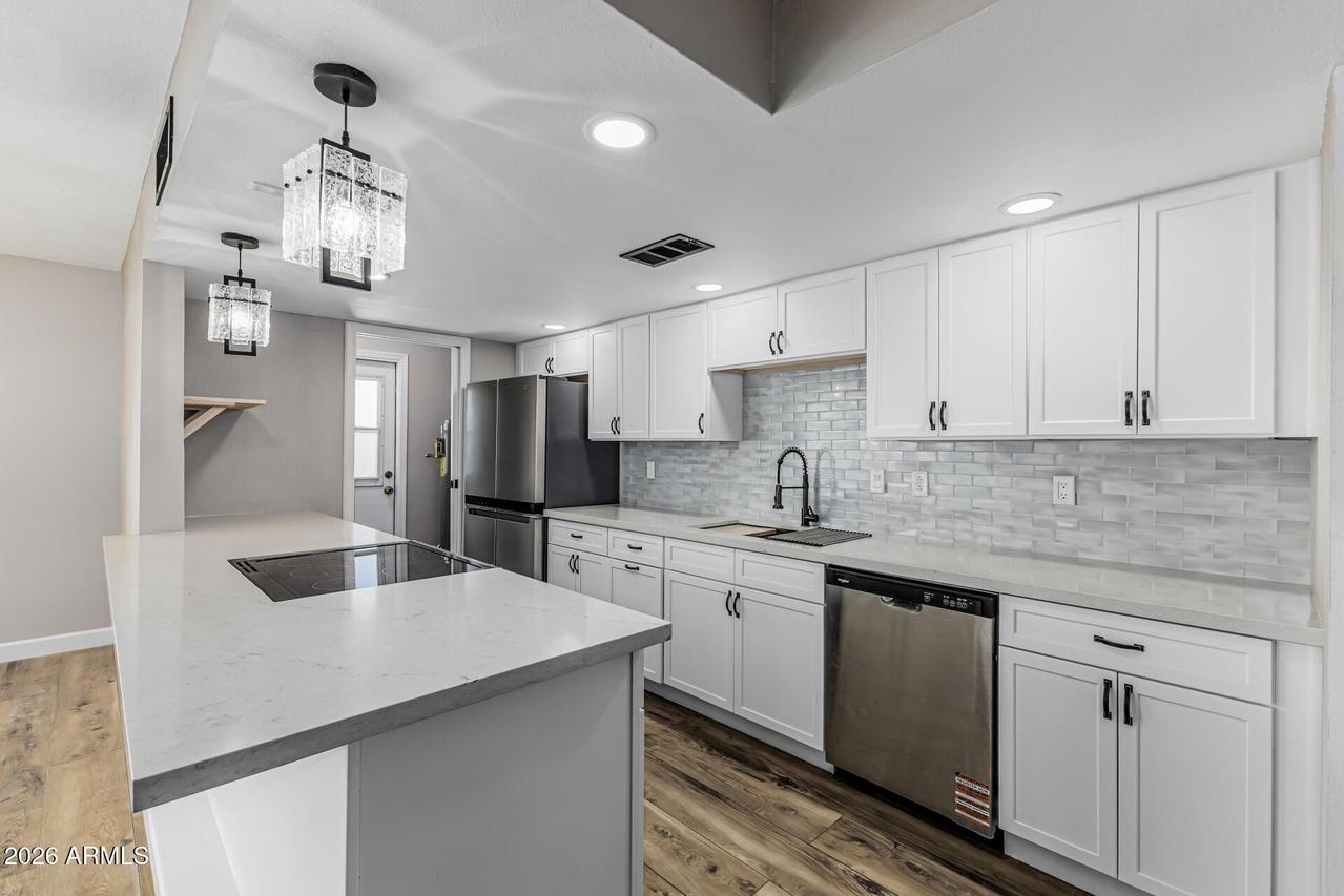 10838 N 32nd Ln., Phoenix, AZ 85029