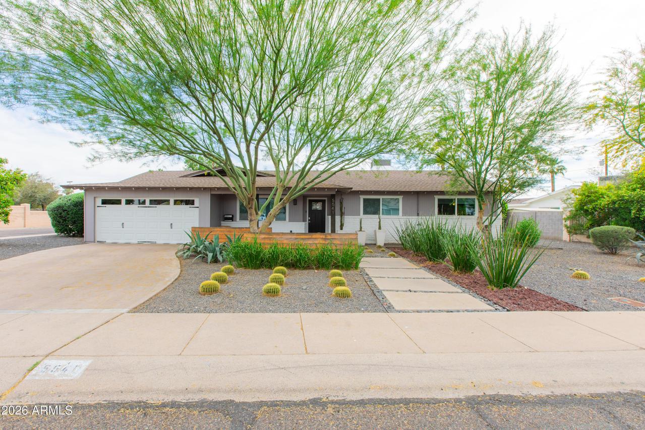 5541 E Cheery Lynn Rd., Phoenix, AZ 85018