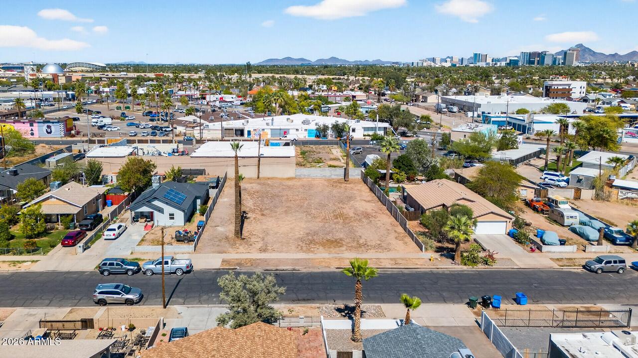 1244 W Pierce St. #-, Phoenix, AZ 85007