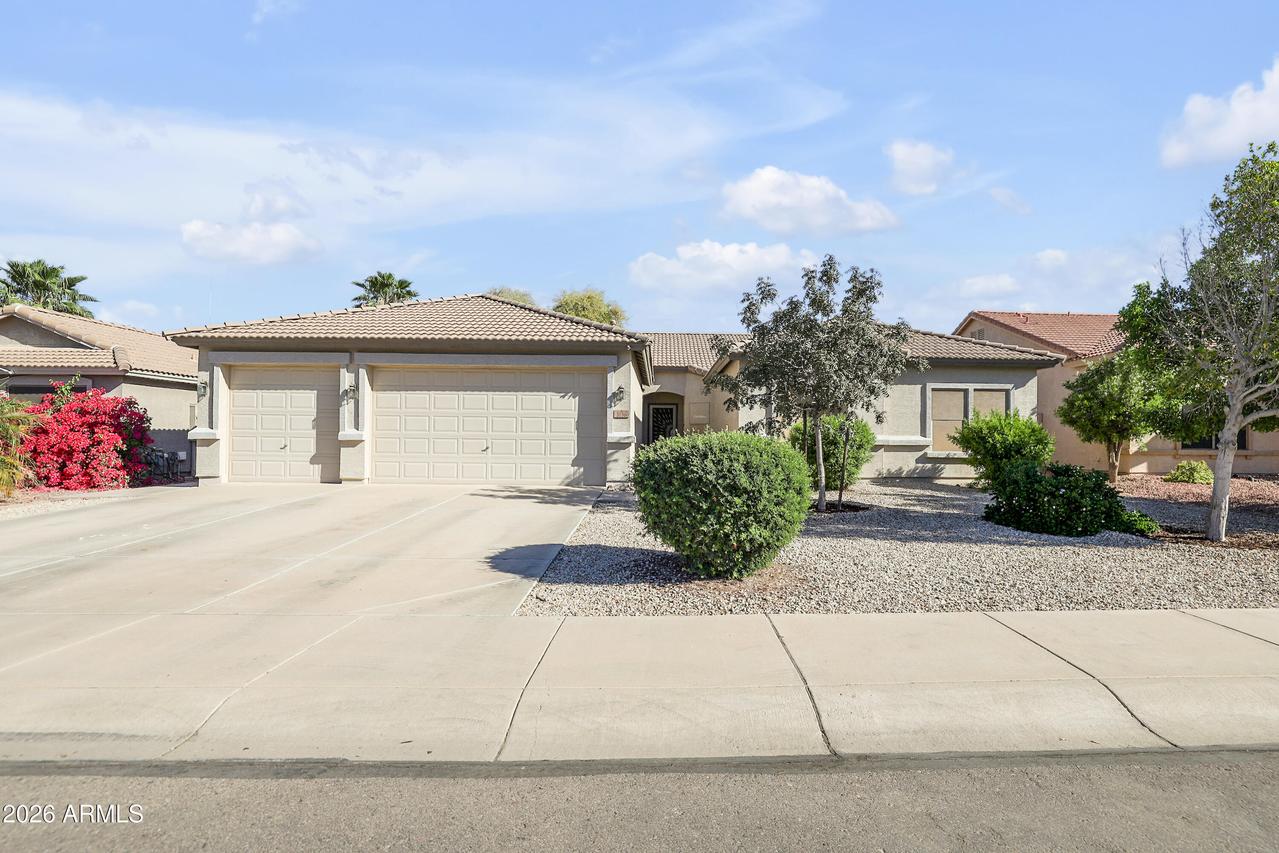 3736 E Thames Cir., San Tan Valley, AZ 85140