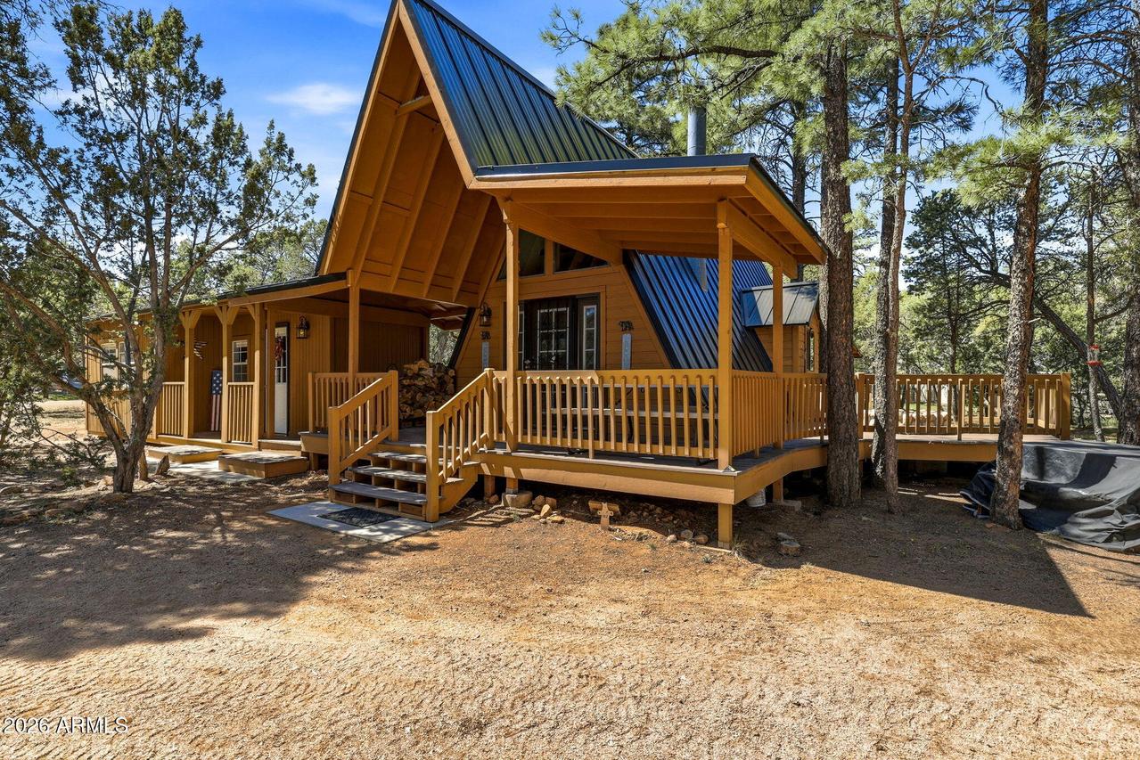 2136 Wildflower Rd., Overgaard, AZ 85933