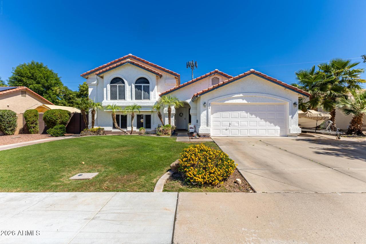735 S Winthrop Cir., Mesa, AZ 85204