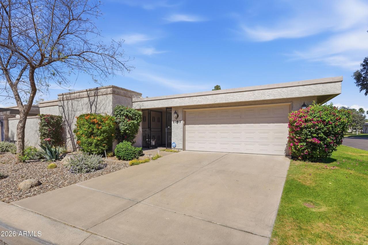 8198 E Del Caverna Dr., Scottsdale, AZ 85258