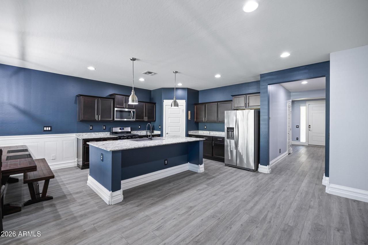 624 W Blue Ridge Dr., San Tan Valley, AZ 85140