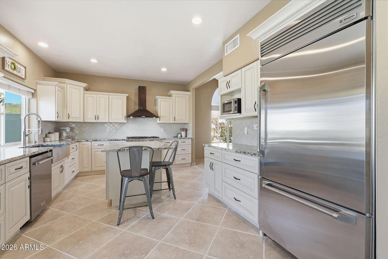 1454 E Nighthawk Way, Phoenix, AZ 85048