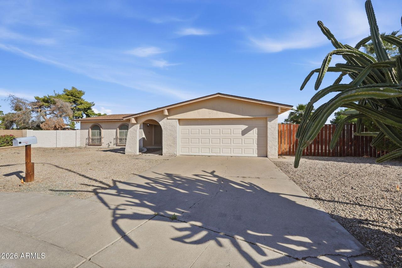 10639 N 48th Dr., Glendale, AZ 85304