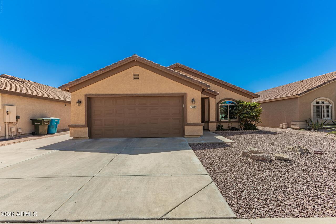 2017 E Aire Libre Ave., Phoenix, AZ 85022