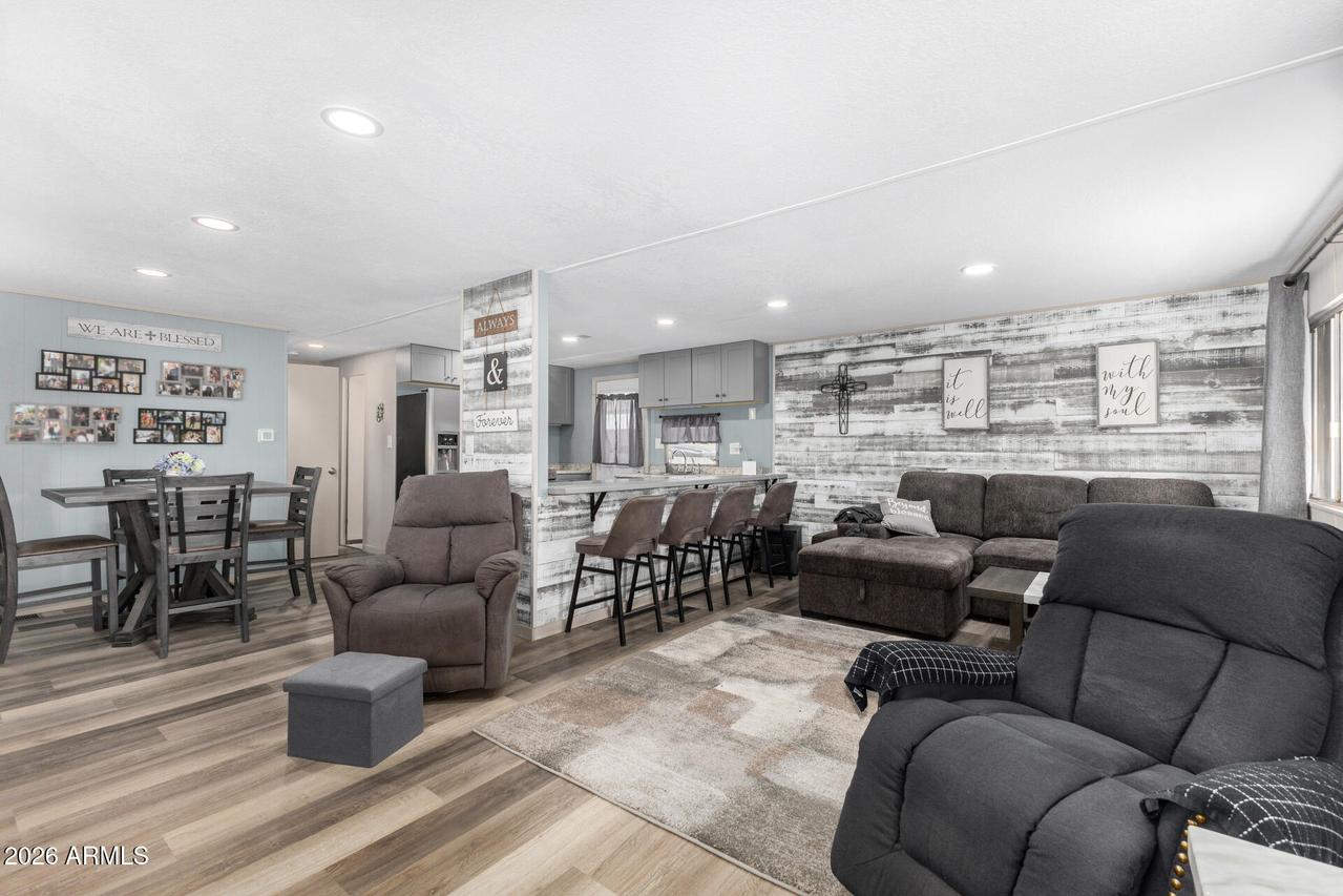 747 E Germann Rd. #18, San Tan Valley, AZ 85140