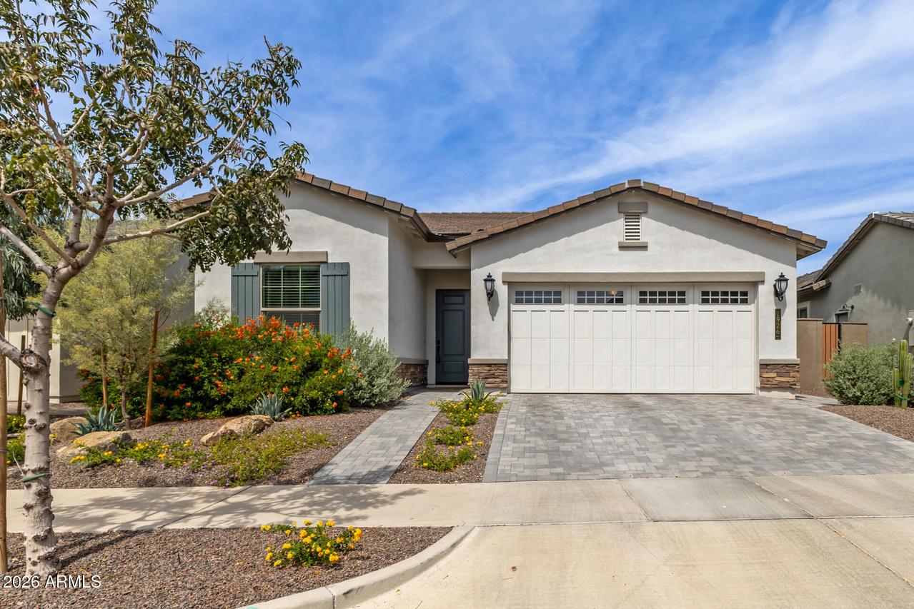 1926 W Holden Dr., Phoenix, AZ 85085