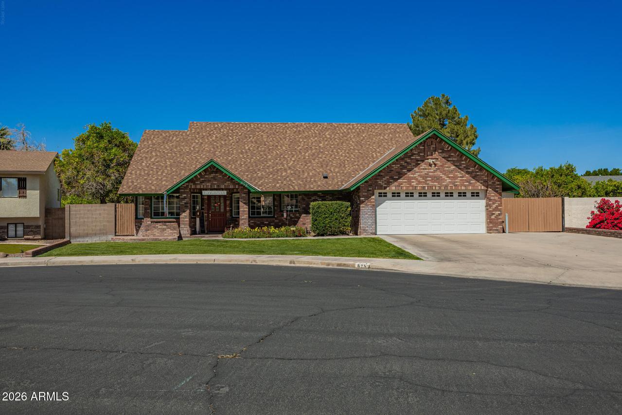 628 W Camino Cir., Mesa, AZ 85201