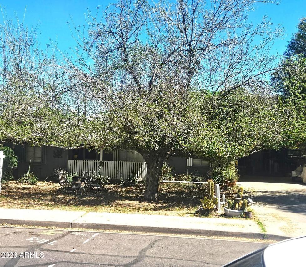 5625 S 9th St., Phoenix, AZ 85040