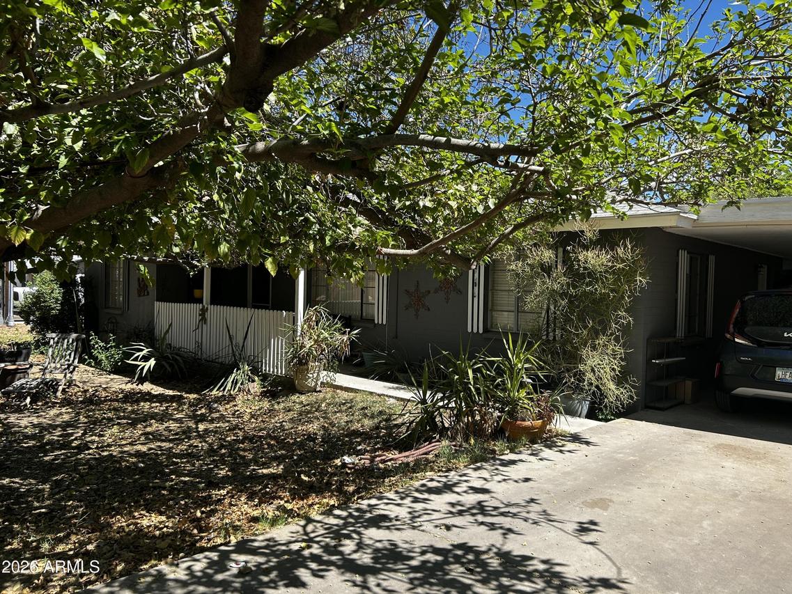 5625 S 9th St., Phoenix, AZ 85040