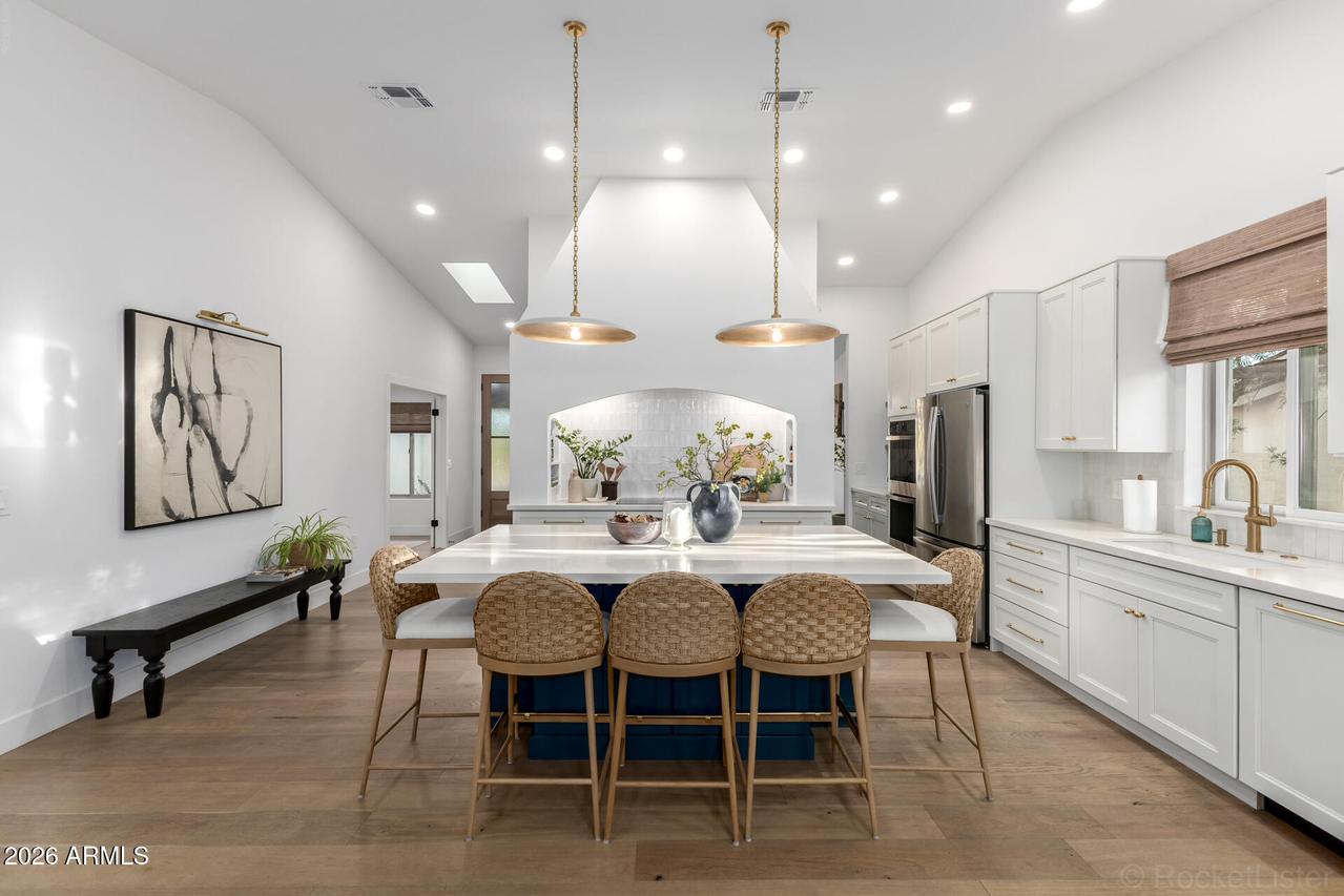 8600 E San Daniel Dr., Scottsdale, AZ 85258