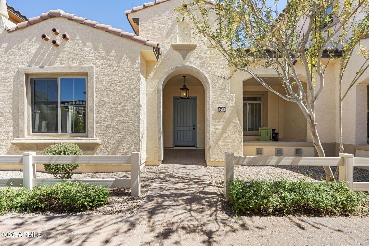 1500 E Wahalla Ln. #E7, Phoenix, AZ 85024