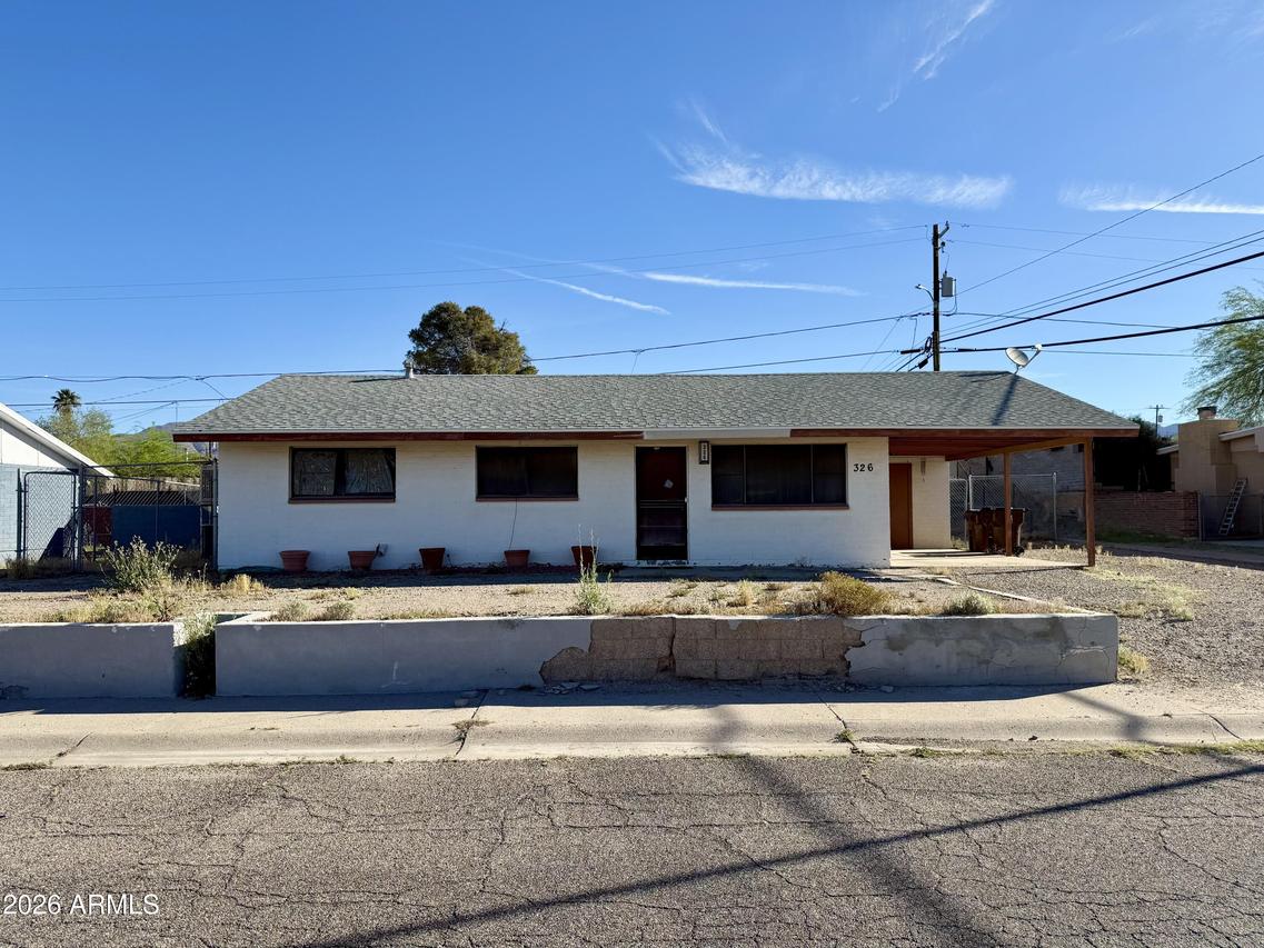 326 W Greenwich Rd., Kearny, AZ 85137