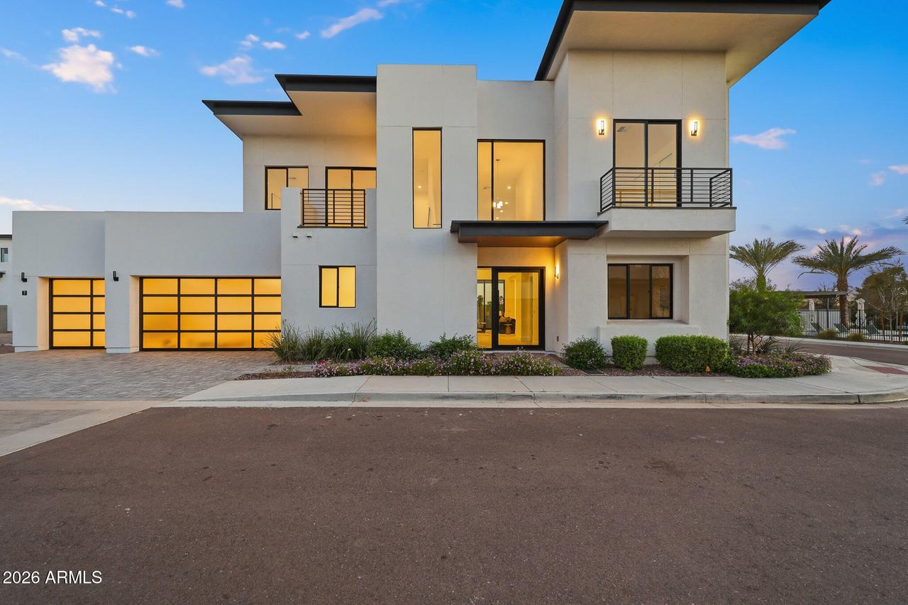 100 W Northern Ave. #7, Phoenix, AZ 85021