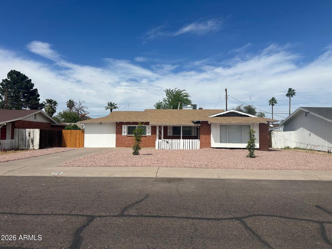 3606 W Stella Ln., Phoenix, AZ 85019