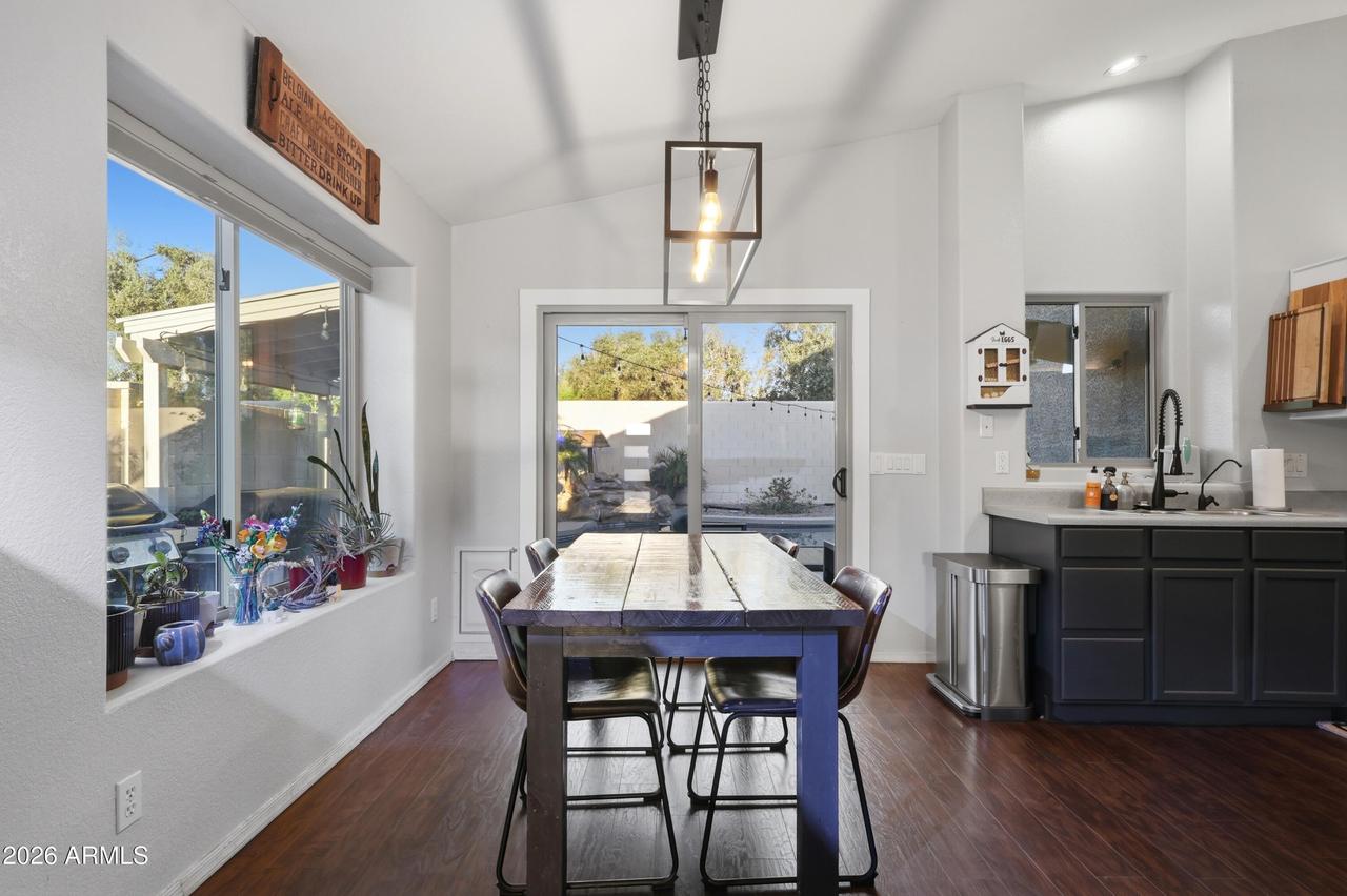 661 N Joshua Tree Ln., Gilbert, AZ 85234