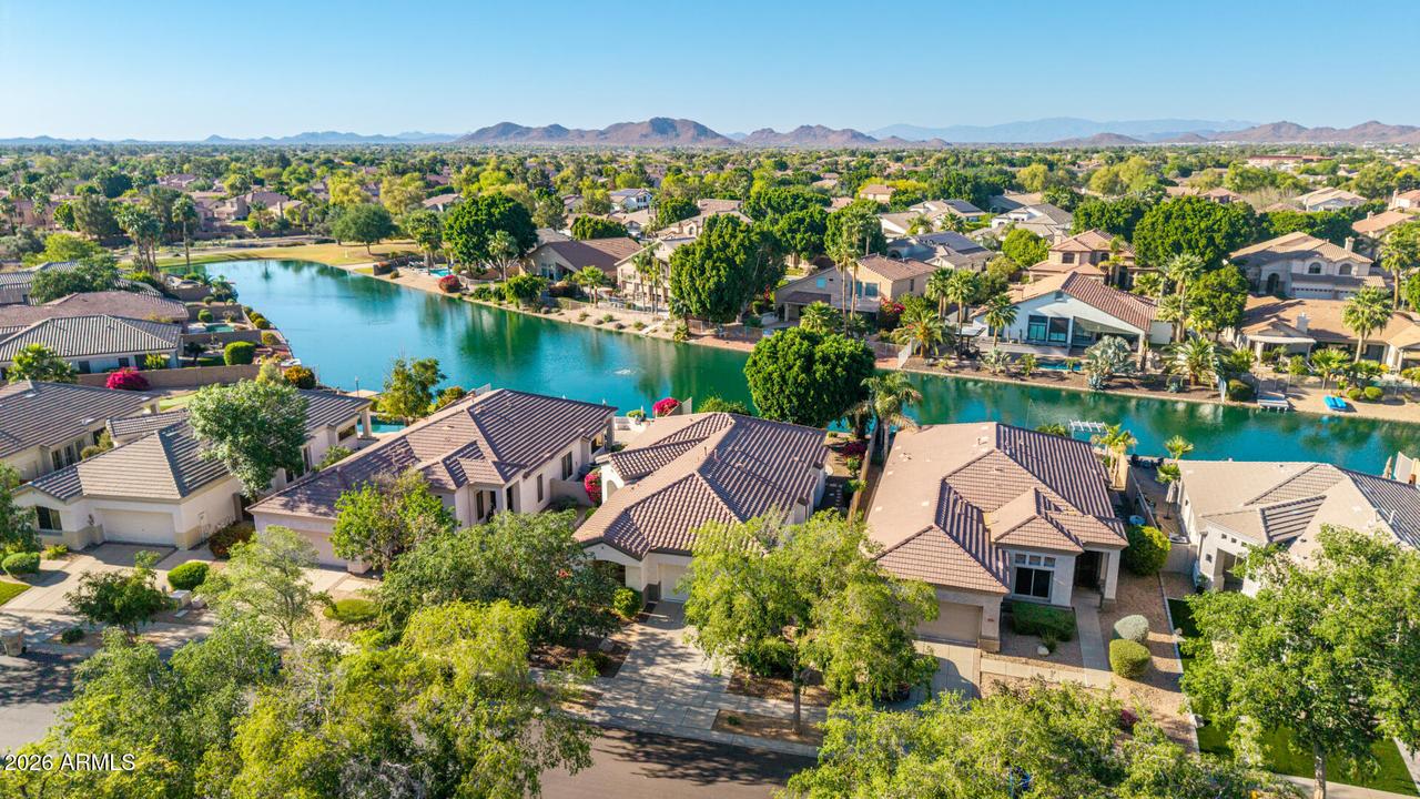 7034 W Rose Garden Ln., Glendale, AZ 85308
