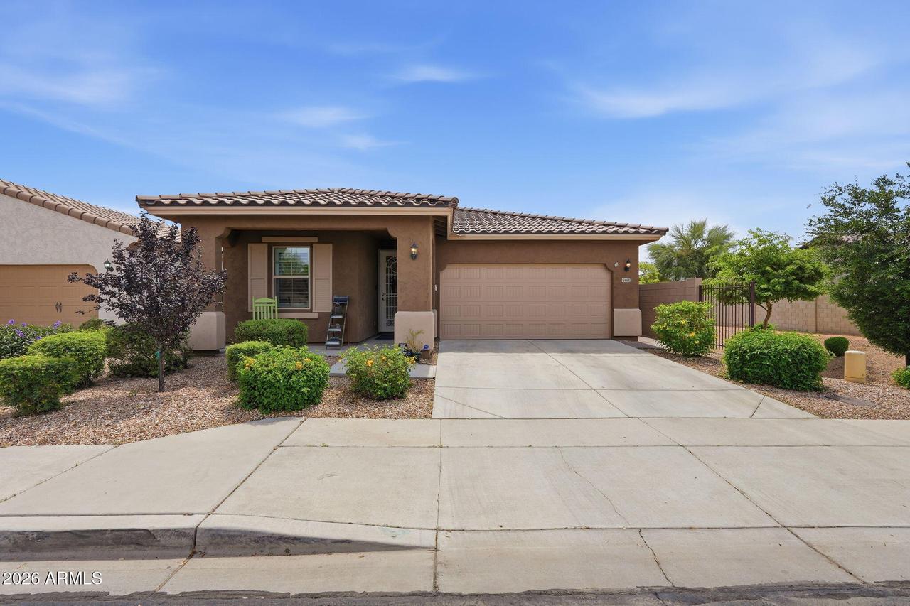 8607 E Desert Ln., Mesa, AZ 85209
