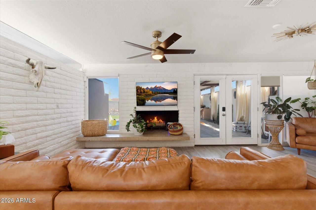 3020 E Wethersfield Rd., Phoenix, AZ 85032