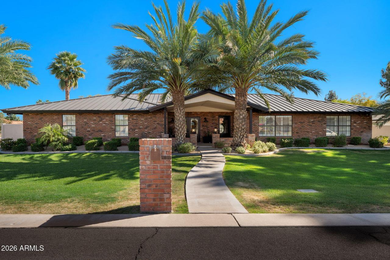 1441 E Caroline Ln., Tempe, AZ 85284